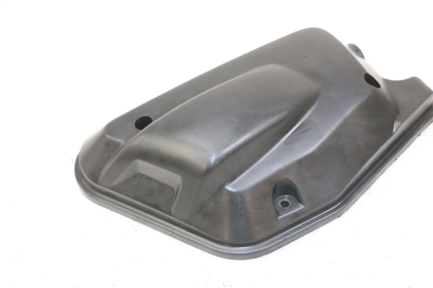 photo de BOX FILTER COVER MBK BOOSTER SPIRIT NAKED 50 (2004 - 2017) - Zoom on usage condition