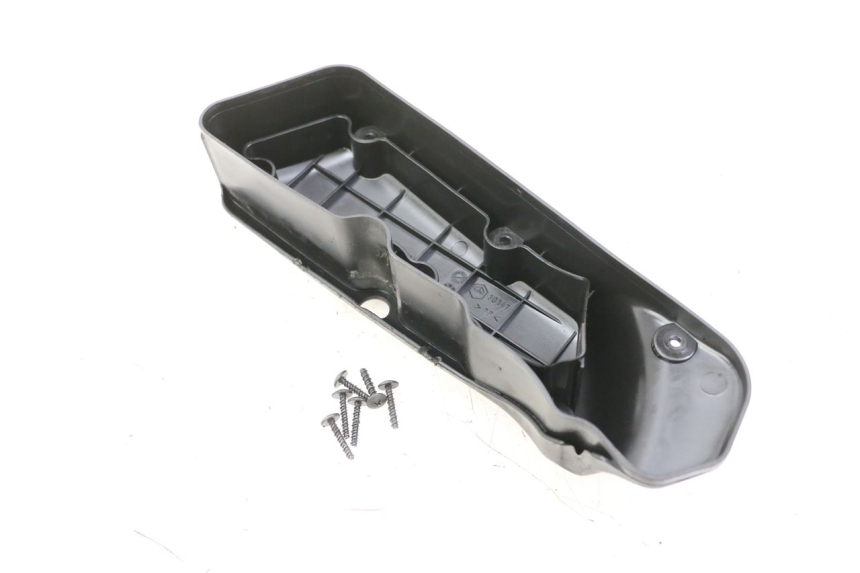 photo de BOX FILTER COVER PIAGGIO VESPA S 2T 50 (2007 - 2014) - Zoom on usage condition