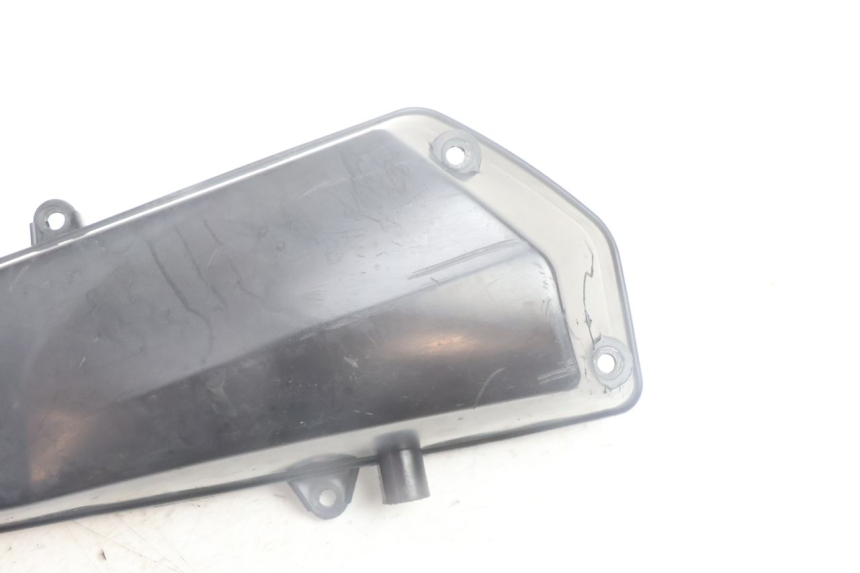 photo de BOX FILTER COVER TNT MOTOR ROMA 10' 4T 50 (2007 - 2018) - Zoom on usage condition