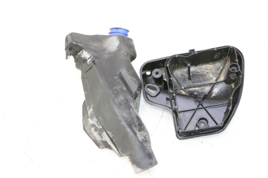 photo de BOX FILTER COVER PEUGEOT SPEEDFIGHT 2 AC 50 (2000 - 2009) - Alternative perspective