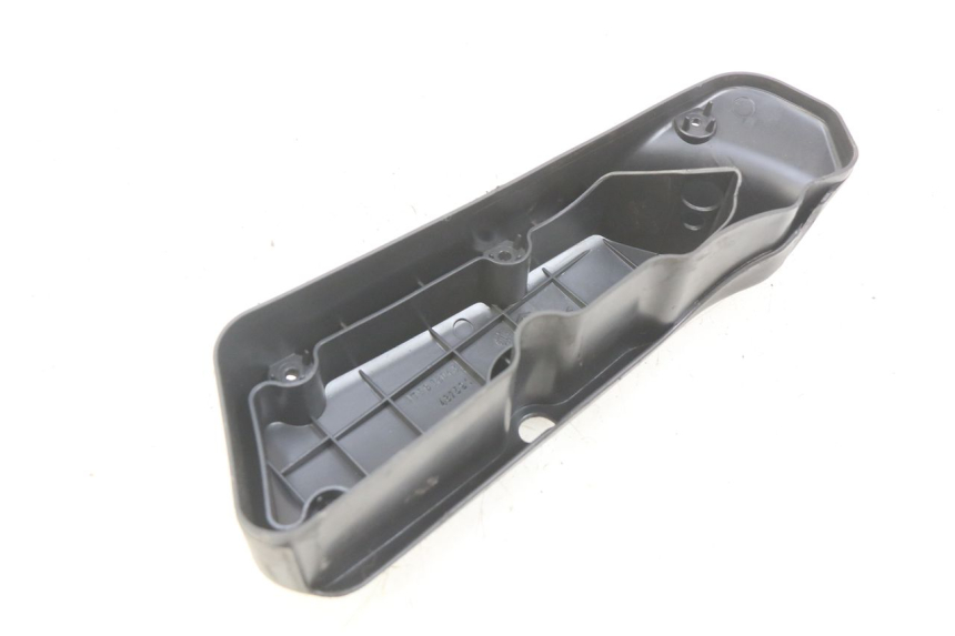 photo de AIRBOX COVER PIAGGIO VESPA PRIMAVERA 2T 50 (2013 - 2018) - Zoom on usage condition