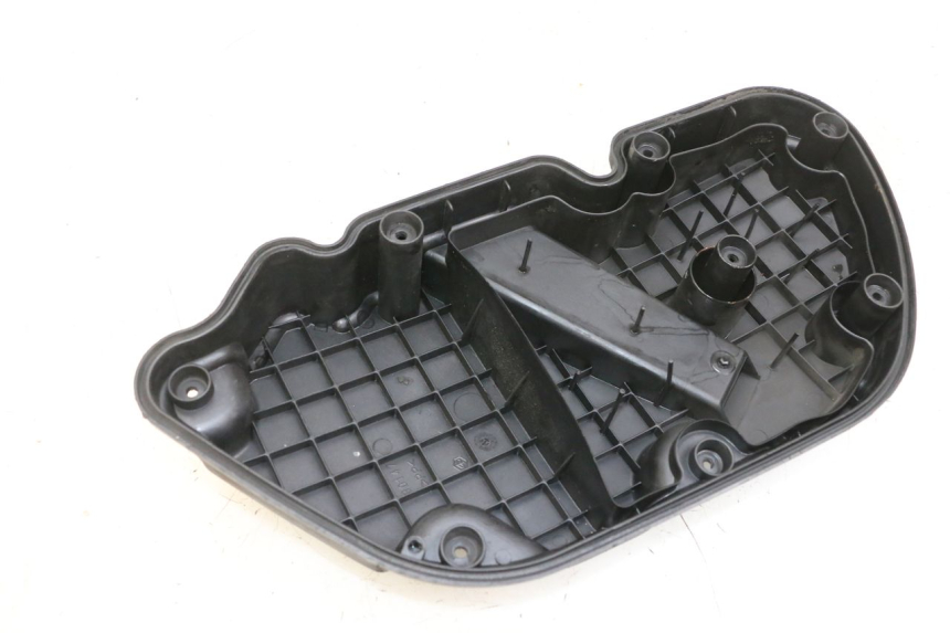 photo de BOX FILTER COVER PIAGGIO X8 125 (2004 - 2007) - Component detail