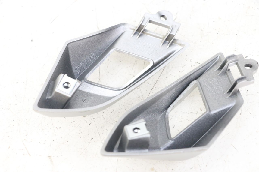 photo de SIDE FRAME COVER YAMAHA AEROX 2T 50 (2013 - 2017) - Component detail