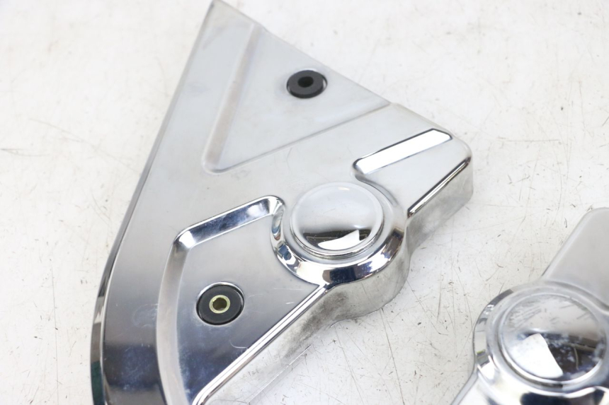 photo de Side frame cover HYOSUNG GV AQUILA 125 (2000 - 2009) - Technical close-up