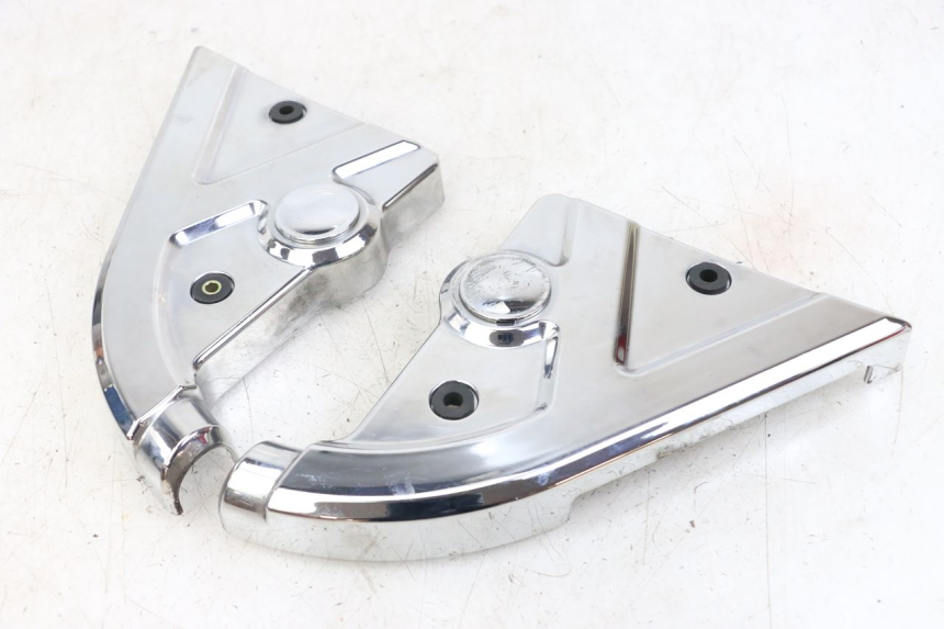 photo de Side frame cover HYOSUNG GV AQUILA 125 (2000 - 2009) - Fixing points details