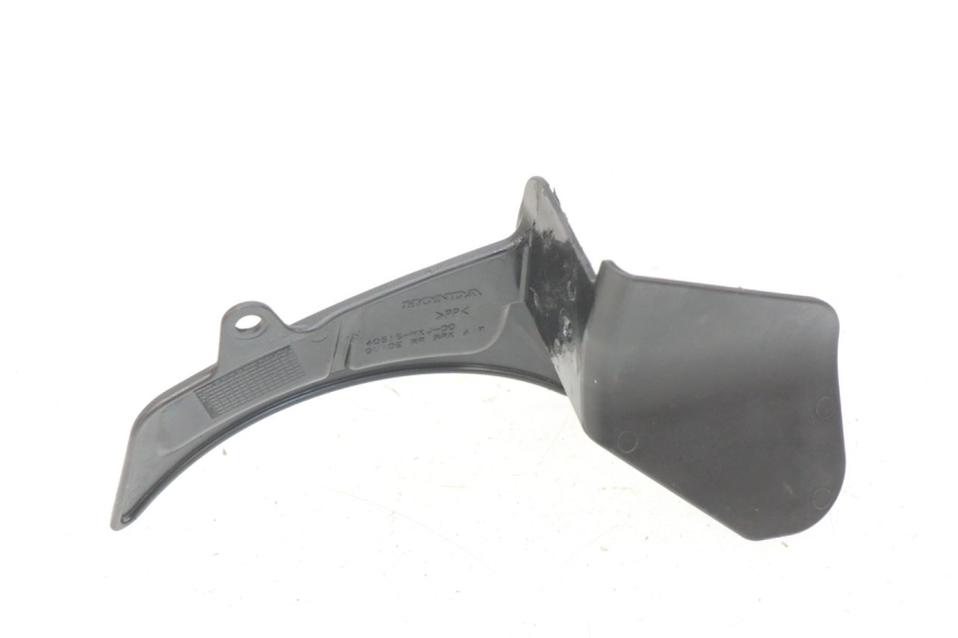 photo de SIDE FRAME COVER HONDA CB R 1000 (2018 - 2023) - Technical close-up