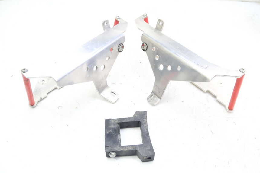 photo de FRAME COVER HONDA CRF 250 (2010 - 2013) - Zoom on usage condition