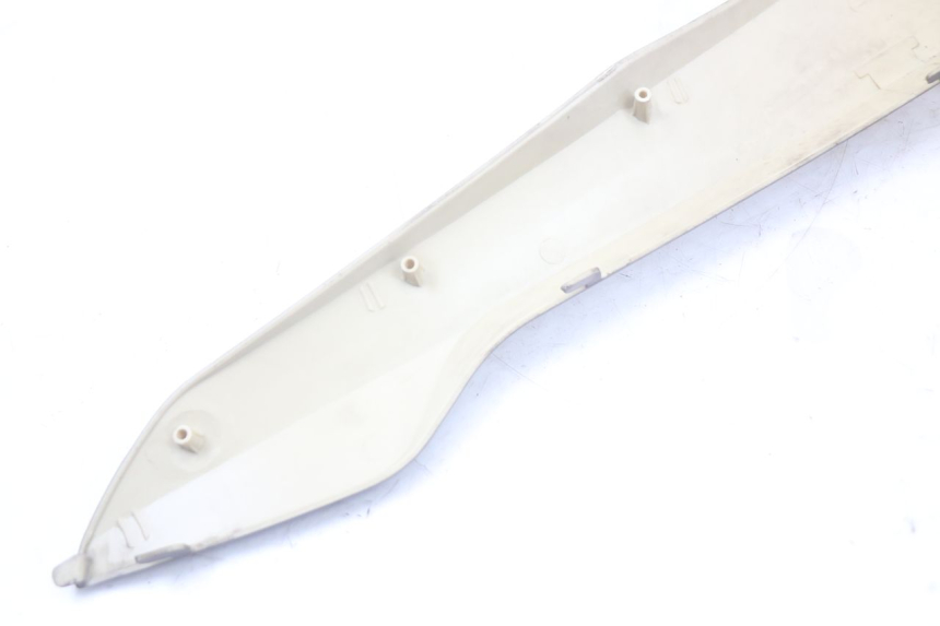 photo de RIGHT SIDE LATERAL FRAME COVER QUADRO 3D S 350 (2013 - 2018) - Additional view of the item