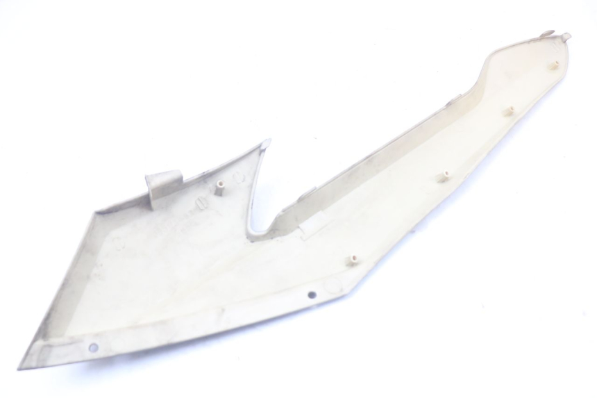 photo de RIGHT SIDE LATERAL FRAME COVER QUADRO 3D S 350 (2013 - 2018) - Fixing points details