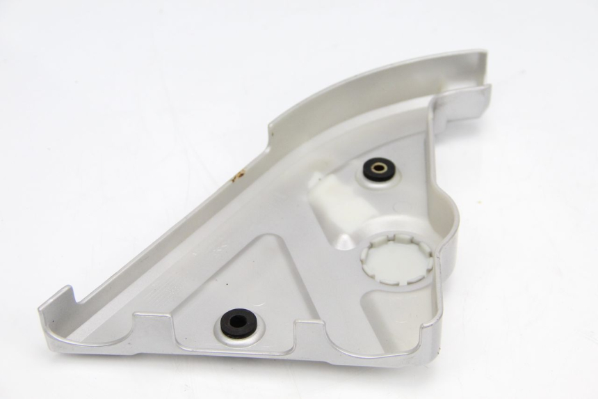 photo de RIGHT SIDE FRAME COVER HYOSUNG AQUILA GV 125 (2009 - 2016) - Technical close-up