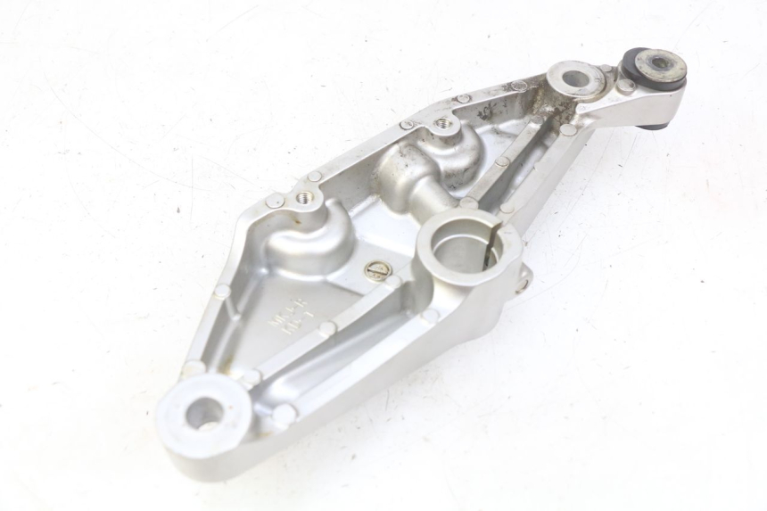 photo de RIGHT SIDE LATERAL FRAME COVER HONDA CB R 1000 (2018 - 2023) - Component detail