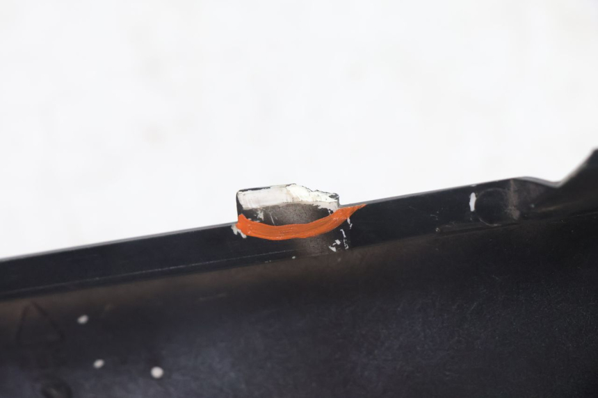 photo de RIGHT SIDE FRAME COVER MBK DAKOTA 50 (2003 - 2008) - Surface and material condition
