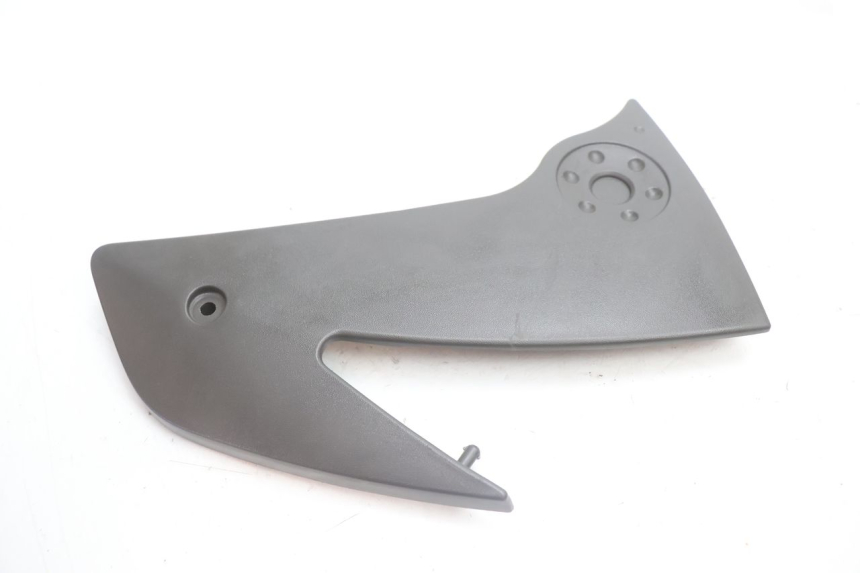 photo de RIGHT SIDE FRAME COVER KAWASAKI ER-6 ER6 N 650 (2005 - 2009) - Component detail