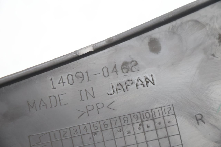 photo de RIGHT SIDE FRAME COVER KAWASAKI ER-6 ER6 N 650 (2005 - 2009) - Technical close-up