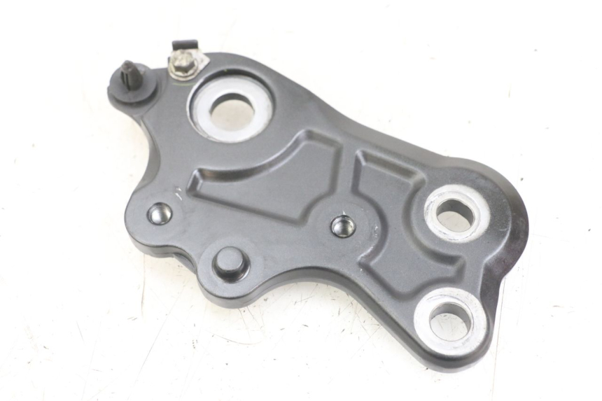 photo de RIGHT SIDE LATERAL FRAME COVER YAMAHA MT-07 MT07 ABS 700 (2014 - 2017) - Zoom on usage condition