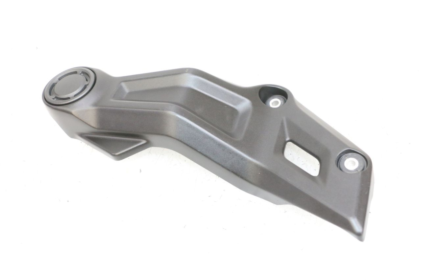 photo de RIGHT SIDE FRAME COVER YAMAHA MT-07 MT07 ABS 700 (2018 - 2020) - Technical close-up