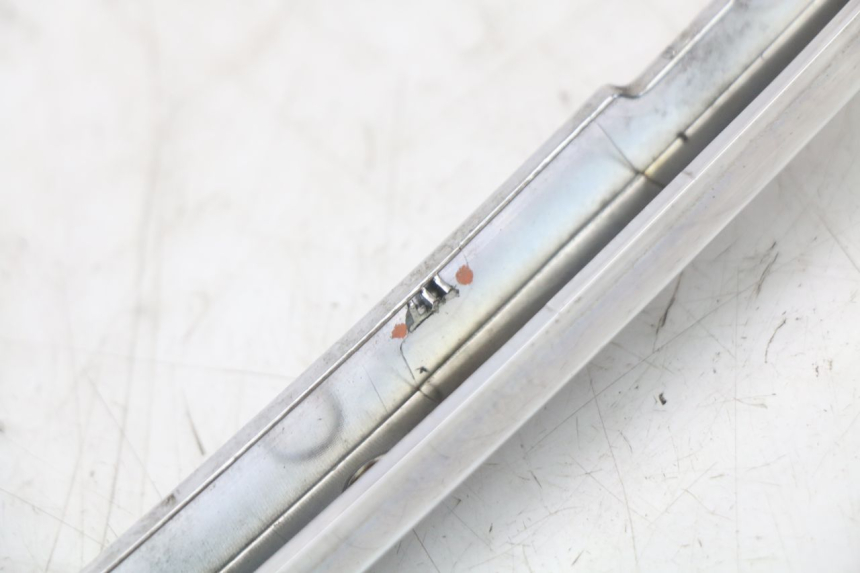 photo de RIGHT SIDE FRAME COVER PEUGEOT DJANGO 125 (2014 - 2017) - Checked used part