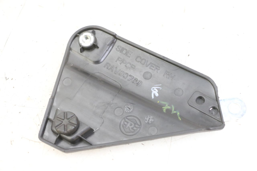 photo de RIGHT SIDE FRAME COVER ROYAL ENFIELD HYMALAYAN 410 (2016 - 2023) - Zoom on usage condition