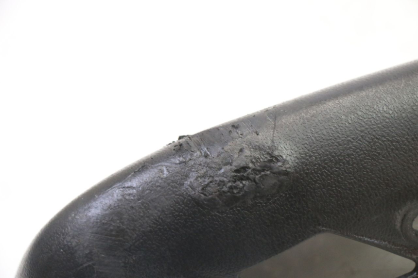 photo de RIGHT SIDE FRAME COVER HONDA ST PAN EUROPEAN 1300 (2002 - 2013) - Component detail