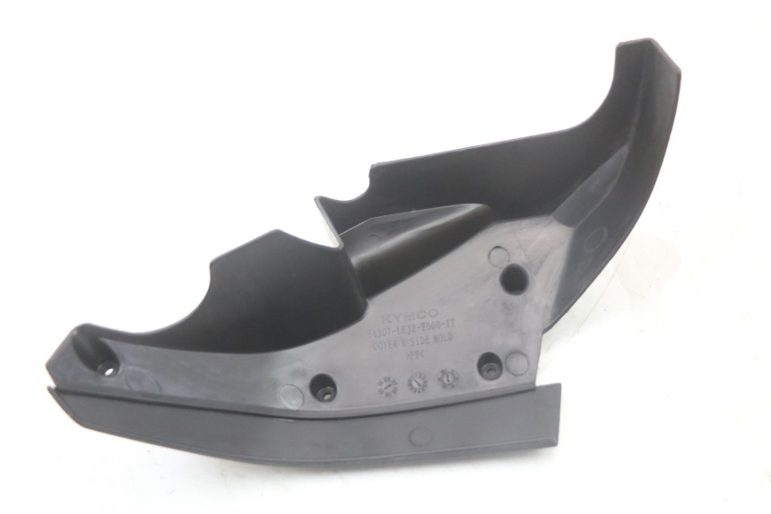 photo de RIGHT SIDE FRAME COVER KYMCO SUPER 8 125 (2008 - 2015) - Alternative perspective
