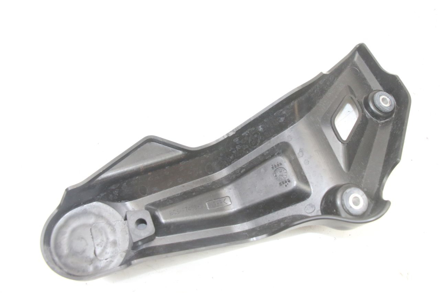photo de RIGHT SIDE FRAME COVER YAMAHA TRACER 7 700 (2020 - 2024) - Zoom on usage condition