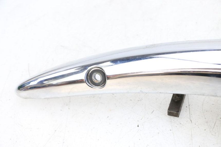 photo de Right side lateral frame cover SUZUKI VL INTRUDER 125 (2004 - 2007) - Fixing points details