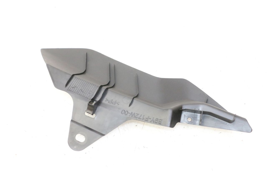 photo de RIGHT SIDE FRAME COVER YAMAHA XMAX X-MAX 125 (2021 - 2025) - Alternative perspective