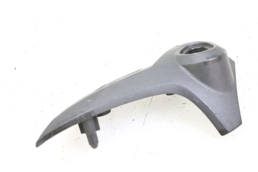 photo de RIGHT SIDE FRAME COVER YAMAHA FZ6 FAZER S2 600 (2007 - 2011) - Technical close-up