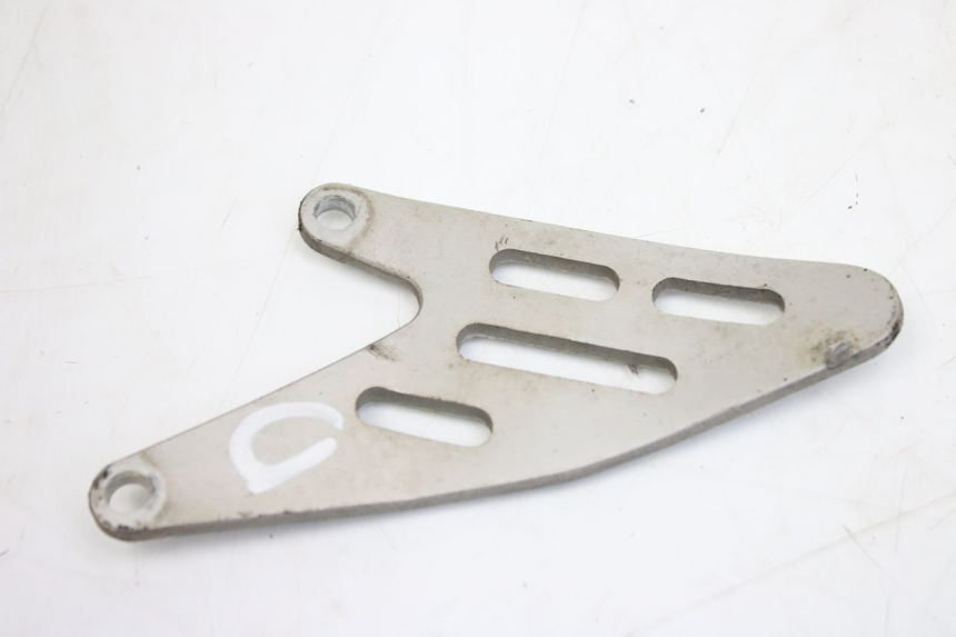 photo de RIGHT SIDE LATERAL FRAME COVER YAMAHA YZF R1 1000 (2007 - 2008) - Component detail