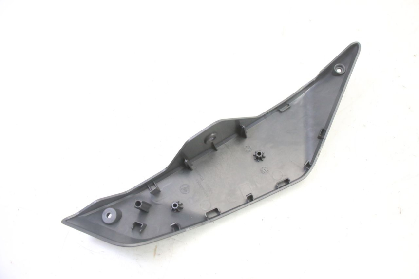 photo de RIGHT SIDE FRAME COVER SEGWAY NINEBOT ZT3 PRO 1 - Technical close-up