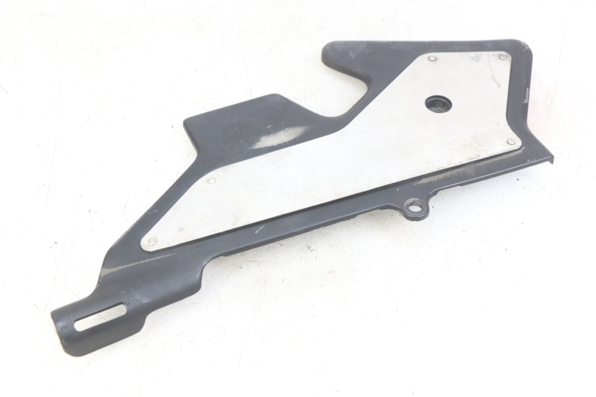 photo de LEFT SIDE LATERAL FRAME COVER HONDA CBR F SC25 1000 (1989 - 1992) - Alternative perspective