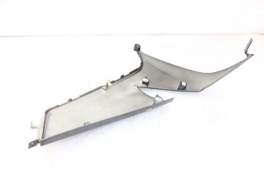 photo de LEFT SIDE FRAME COVER PEUGEOT CITYSTAR 50 (2013 - 2017) - Component detail