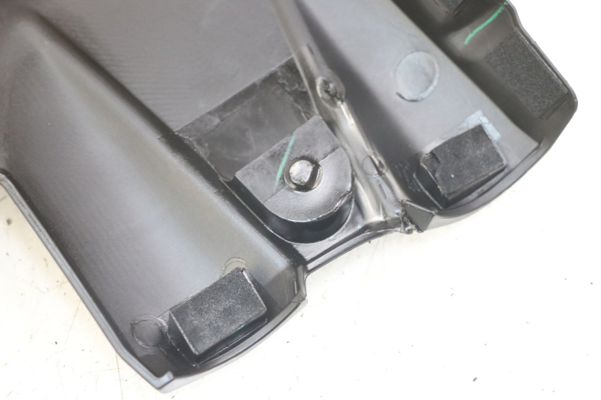 photo de LEFT SIDE FRAME COVER KAWASAKI ER-6 ER6 N 650 (2012 - 2016) - Zoom on usage condition
