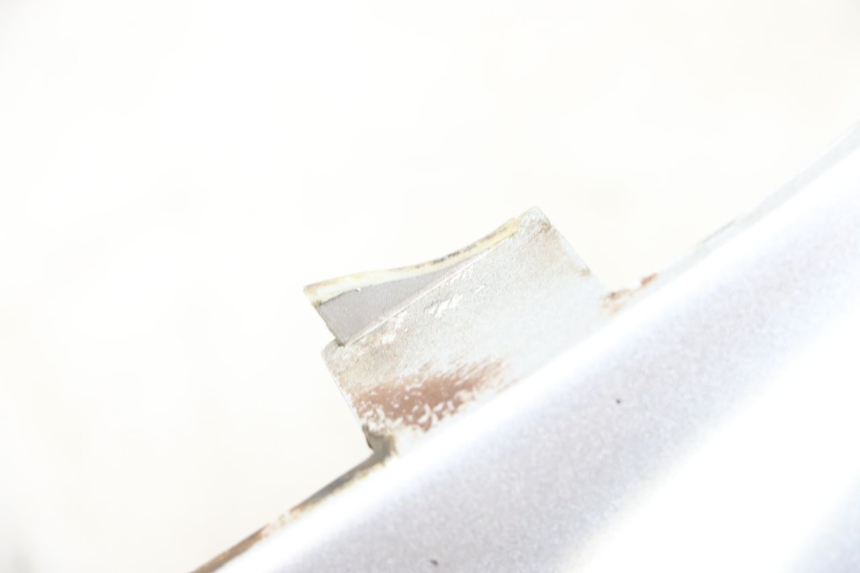 photo de LEFT SIDE FRAME COVER HYOSUNG GF 125 (2001 - 2005) - Component detail