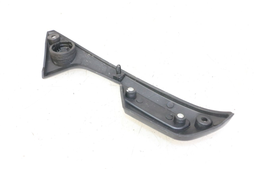 photo de LEFT SIDE FRAME COVER KEEWAY K-LIGHT KLIGHT 125 (2018 - 2025) - Zoom on usage condition