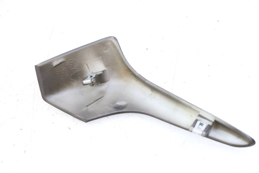 photo de LEFT SIDE FRAME COVER PIAGGIO LIBERTY IGET 4T 50 (2021 - 2025) - Alternative perspective