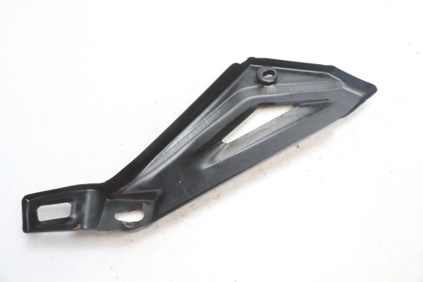 photo de LEFT SIDE FRAME COVER YAMASAKI STREET 50 (2013 - 2018) - Product overview
