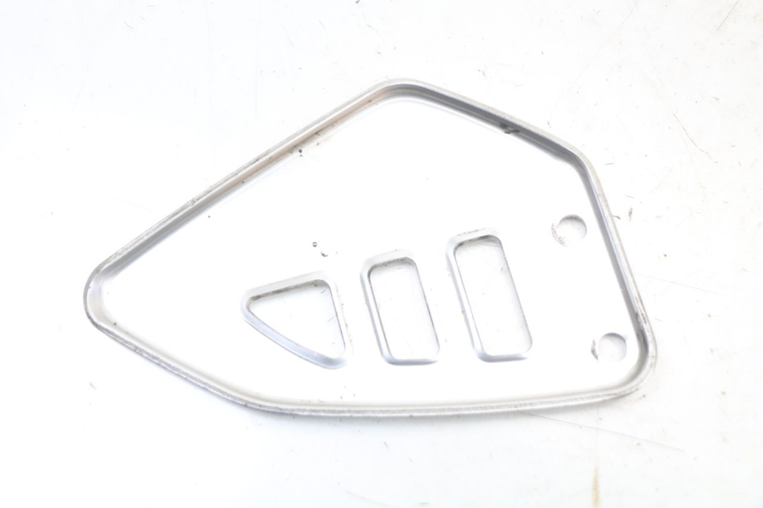 photo de LEFT SIDE FRAME COVER SUZUKI SV S 650 (1999 - 2002) - Alternative perspective