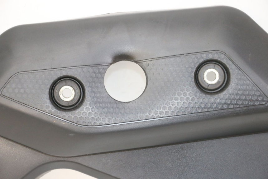 photo de LEFT SIDE FRAME COVER YAMAHA XJ6 ABS 600 (2008 - 2016) - Surface and material condition