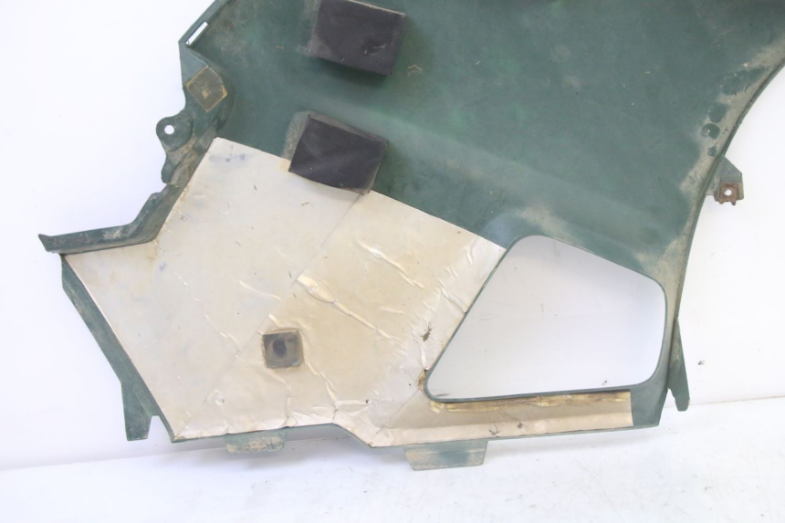 photo de LEFT SIDE FRAME COVER YAMAHA YFM GRIZZLY 550 (2008 - 2015) - Fixing points details