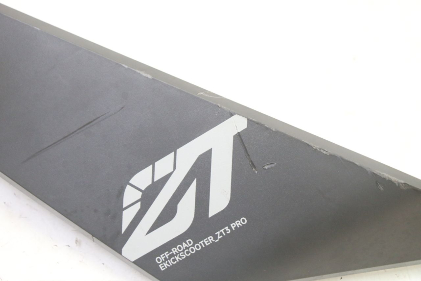 photo de LEFT SIDE FRAME COVER SEGWAY NINEBOT ZT3 PRO 1 - Component detail