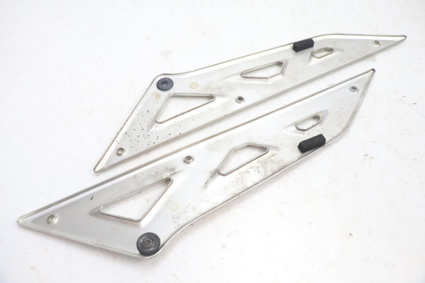 photo de FRAME COVER SUZUKI GSX F GSXF 750 (1988 - 1998) - Technical close-up