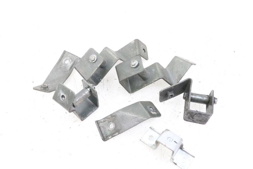 photo de FRAME COVER HYOSUNG GTR 125 (2006 - 2008) - Zoom on usage condition