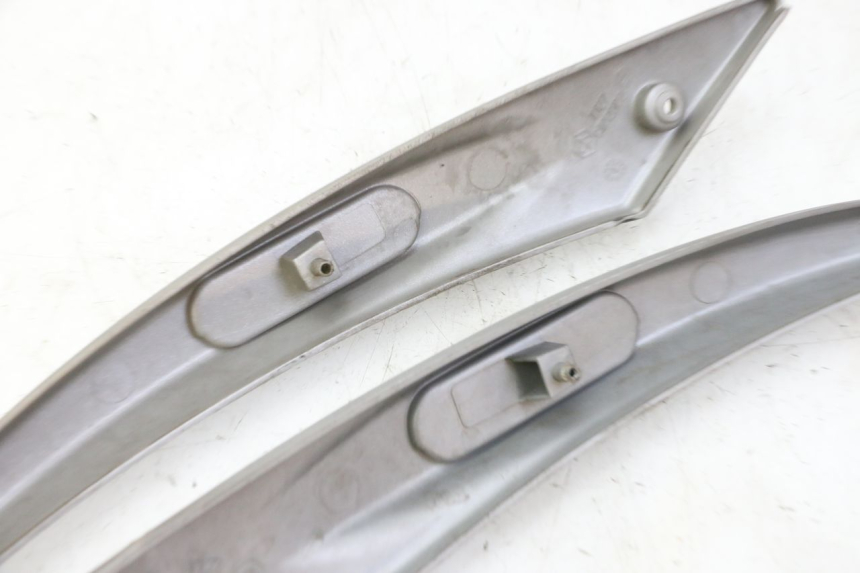 photo de FRAME COVER PIAGGIO LIBERTY 125 (1998 - 2008) - Component detail