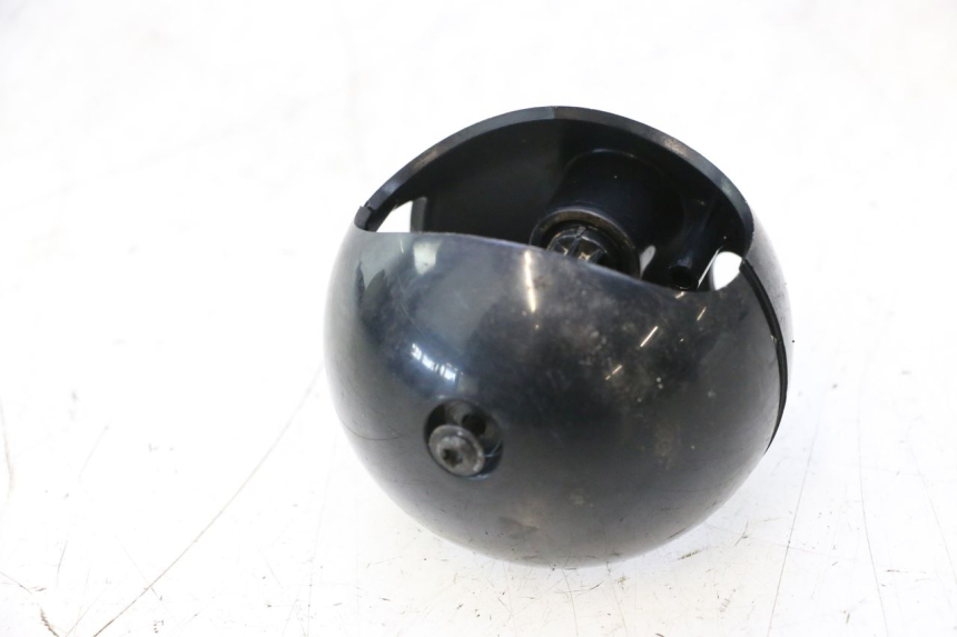 photo de FRAME COVER PEUGEOT LUDIX ONE 50 (2004 - 2013) - Zoom on usage condition