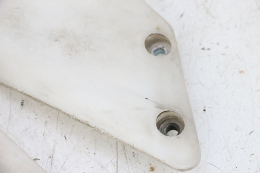 photo de FRAME COVER HONDA NSR R 125 (1994 - 2003) - Fixing points details