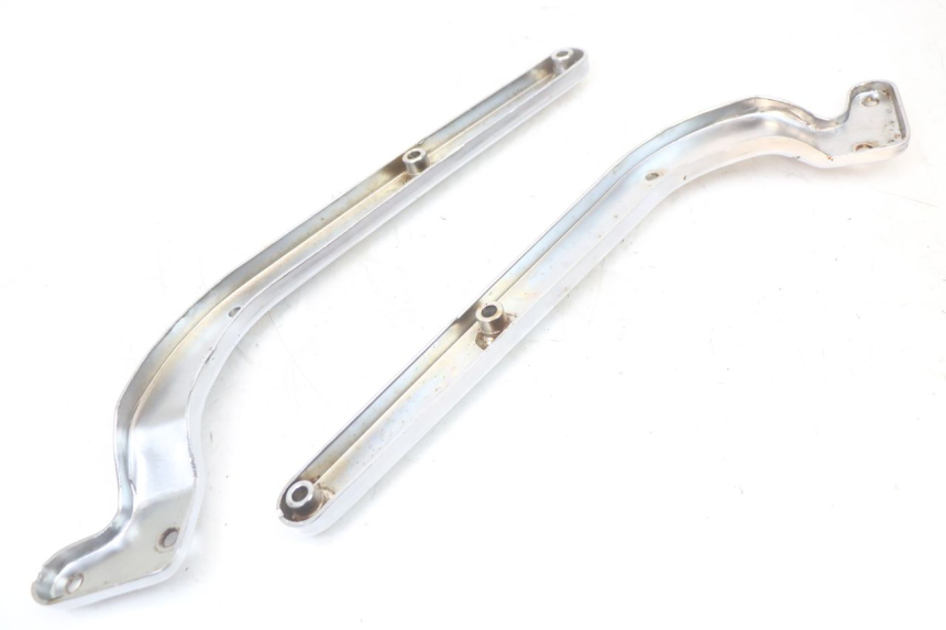 photo de FRAME COVER REGAL RAPTOR SPYDER 125 (2010 - 2018) - Technical close-up