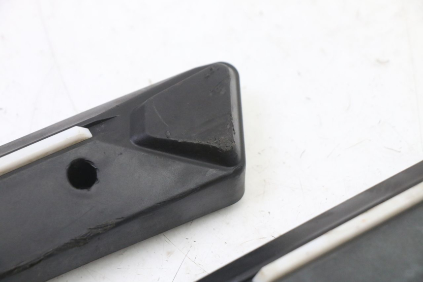 photo de FRAME COVER PUNK ELECTRIC RIDER 1 - Technical close-up