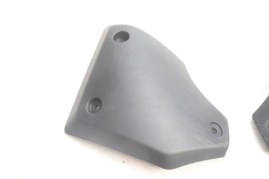 photo de FRAME COVER PEUGEOT STREETZONE NAKED 2T 50 (2014 - 2018) - Component detail