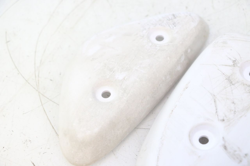 photo de SIDE CHASSIS COVER MBK STUNT NAKED 50 (2004 - 2018) - Alternative perspective